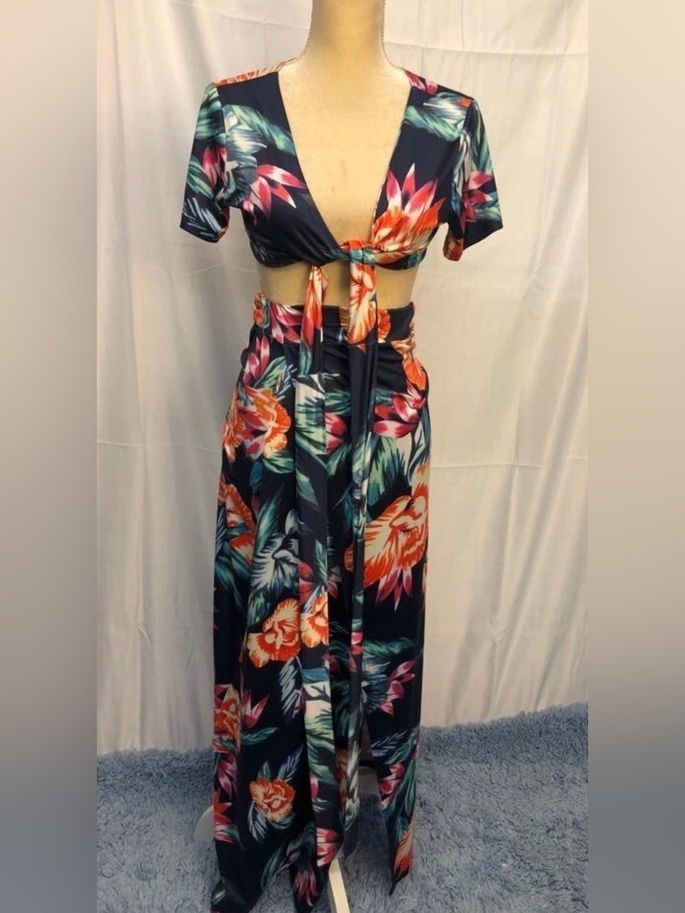 Floral Matching set with tie up crop shirt and Skirt with Orange Bloom